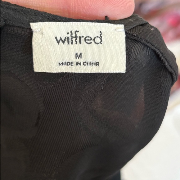 Wilfred Black Textured Floral Sleeveless Blouse Size M Aritzia Tank Top - Picture 5 of 6